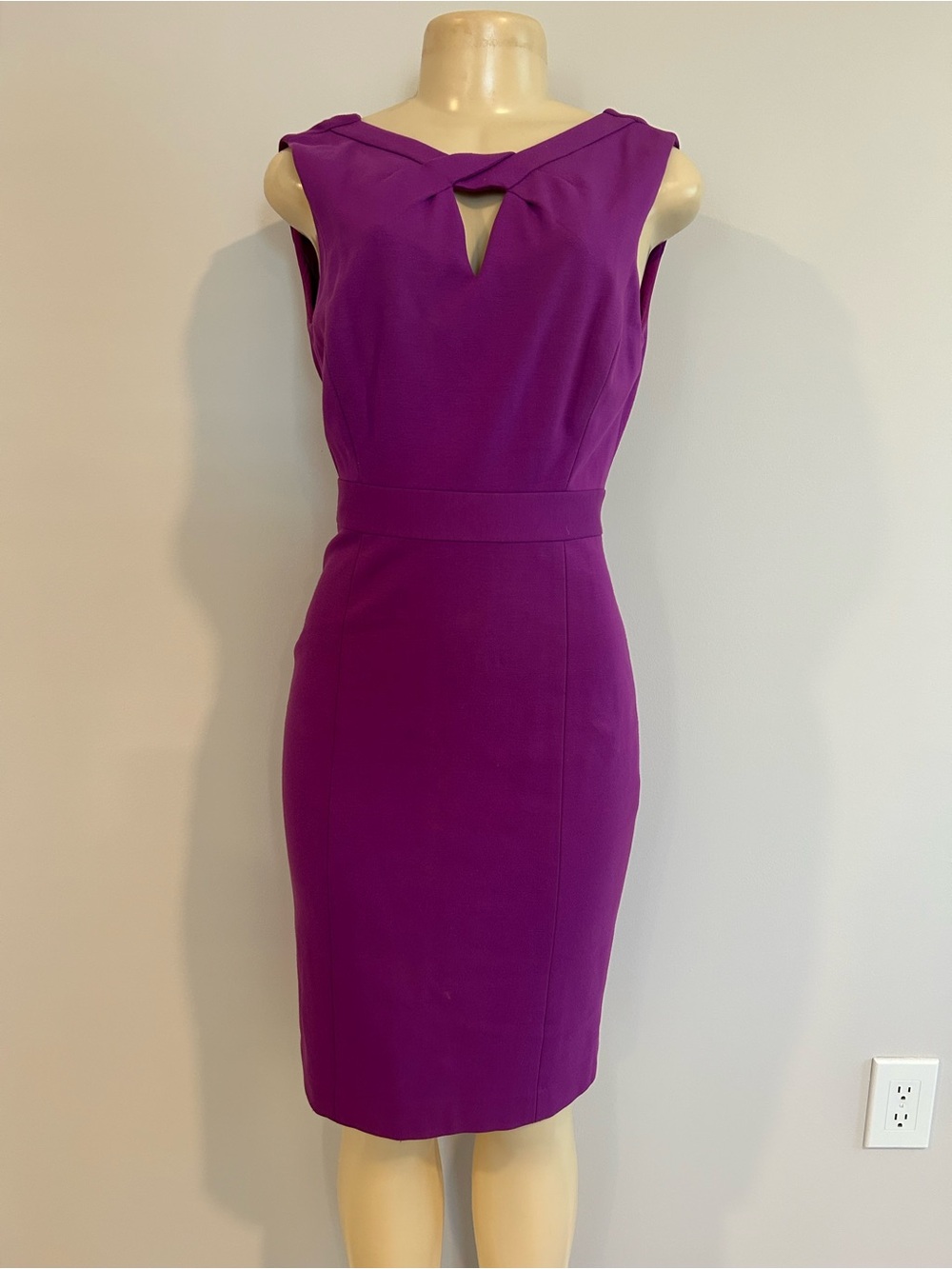 Classiques Entier Purple Twist-Keyhole Sheath Dress